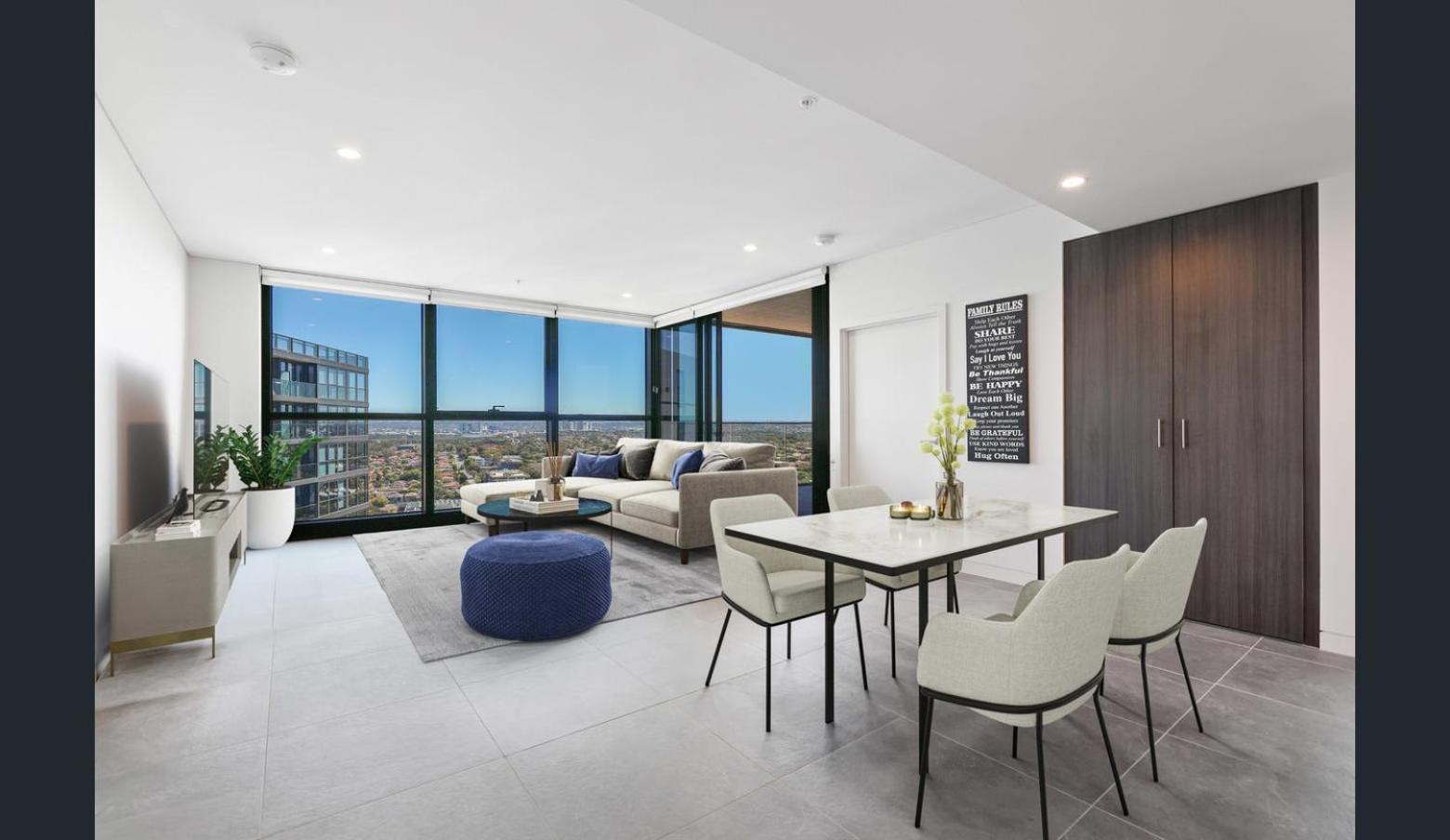 High-level 3br Retreat With Gym And Skyline Views Sydney